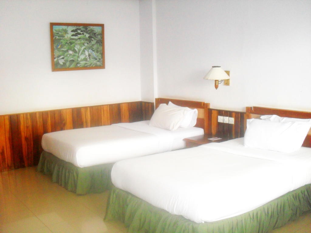 Sunrise Hotel Beach Pangandaran Habitación foto